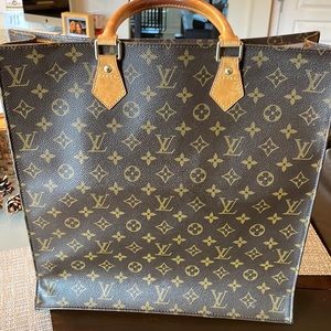 Louis Vuitton Sac Plat